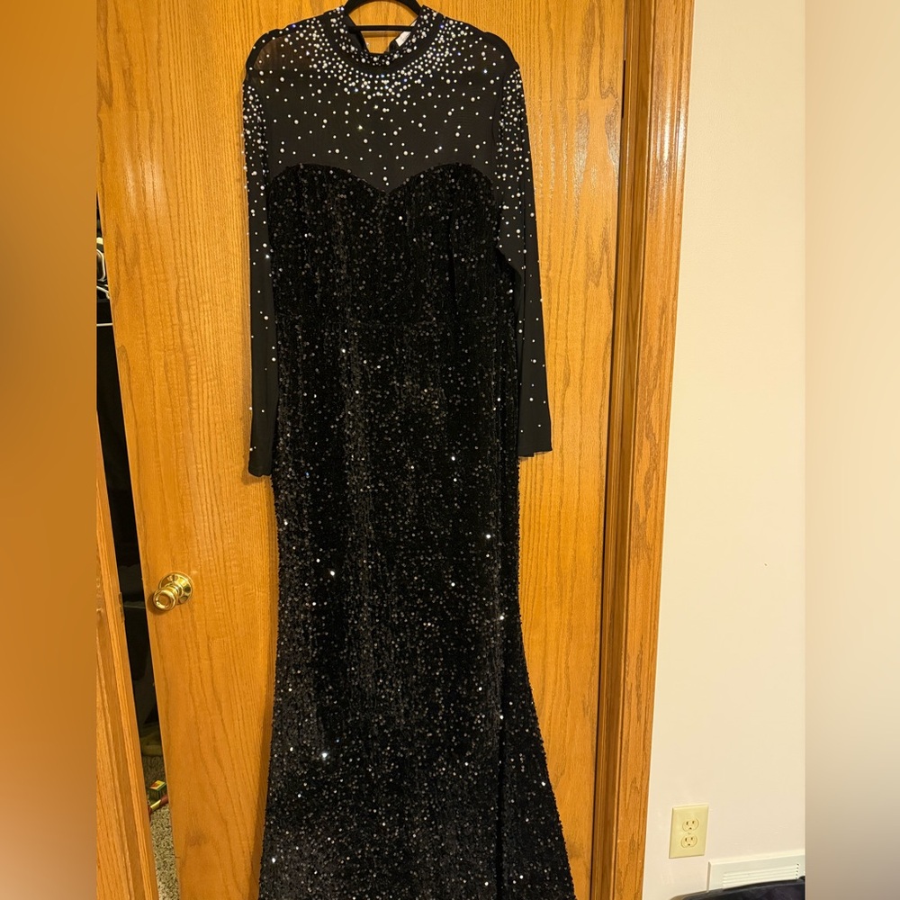 SHEIN Black Long Sleeve Sequin Dress